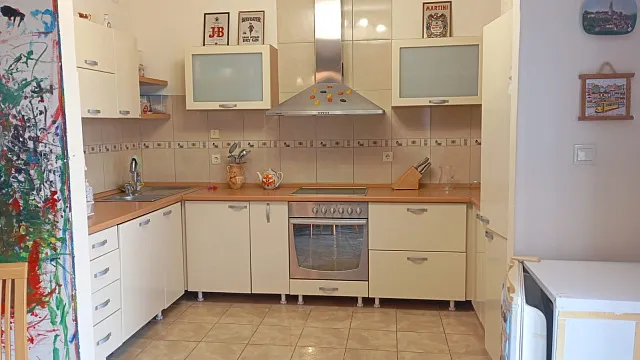 house 116 m², Krašići, second line, with a small garden and a barbecue area